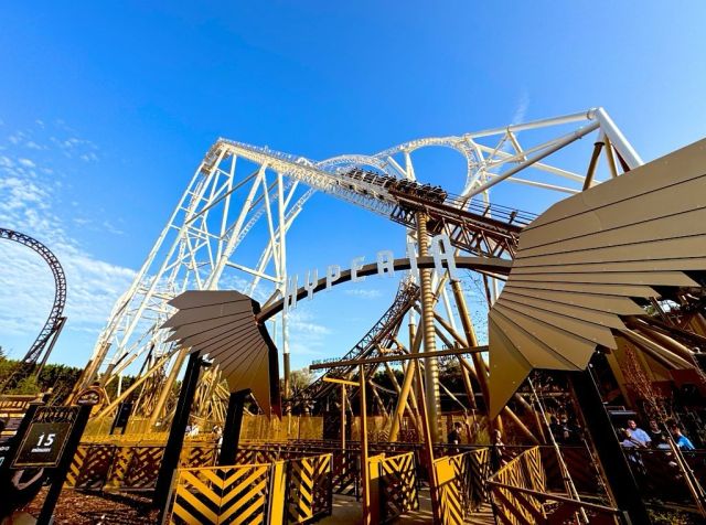 The perfect evening for some rides on Hyperia 🪽🤩 #thorpeparkresort #thorpeparkofficial #themepark #summer #hyperia #mackrides #rollercoaster