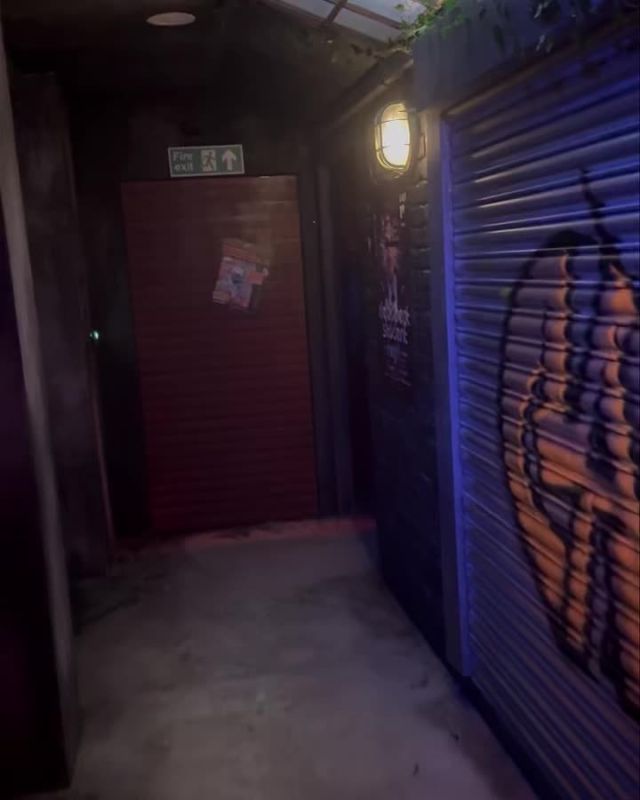 *Spoilers!* New for 2024, DeadBeat invites you into the best, and last, night on earth, but is all as it seems in the club? Featuring a winding layout, with intense beats, this is different to any other maze in the park! See our POV video below!